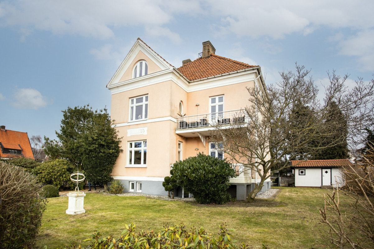 Vacker fastighet Köpingevägen 9