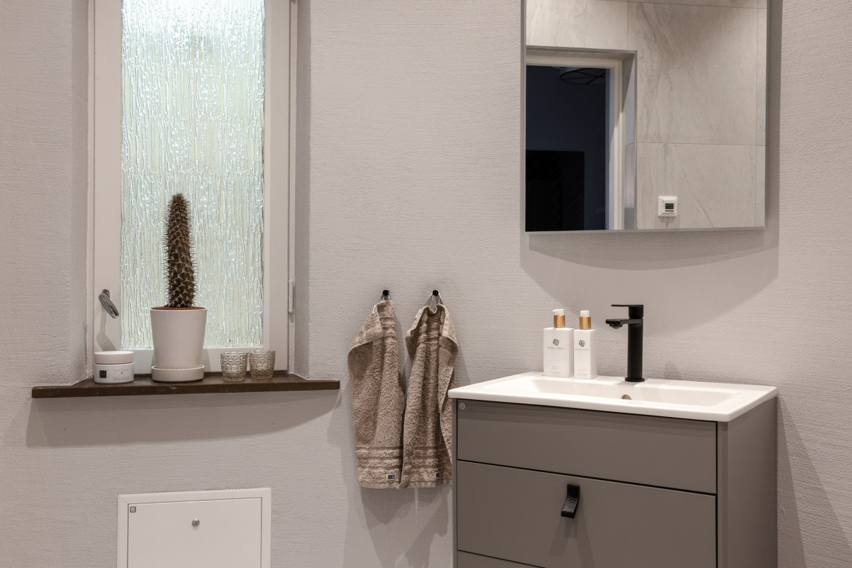 En-suit badrum till master bedroom Hälsovägen 9