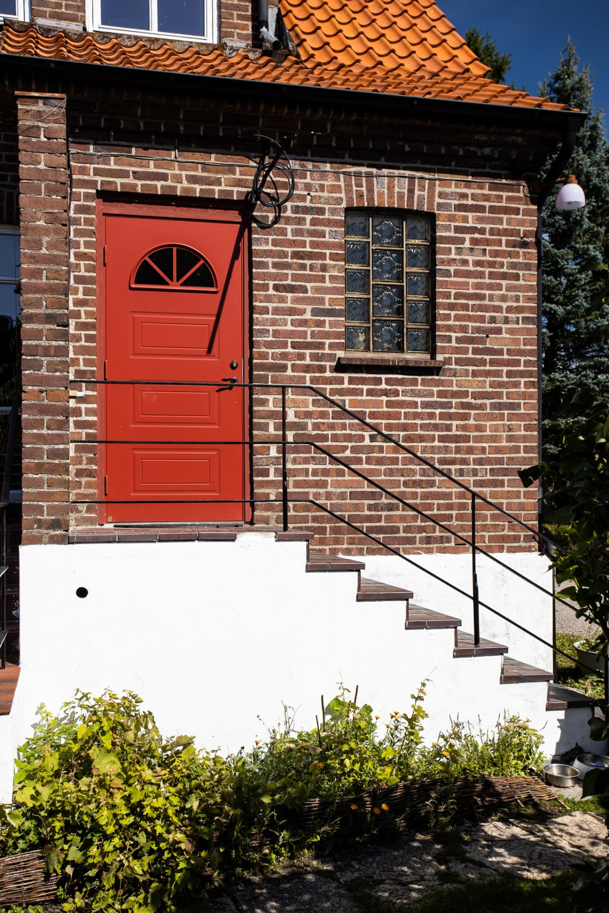 Entré Wärdshusvägen 18