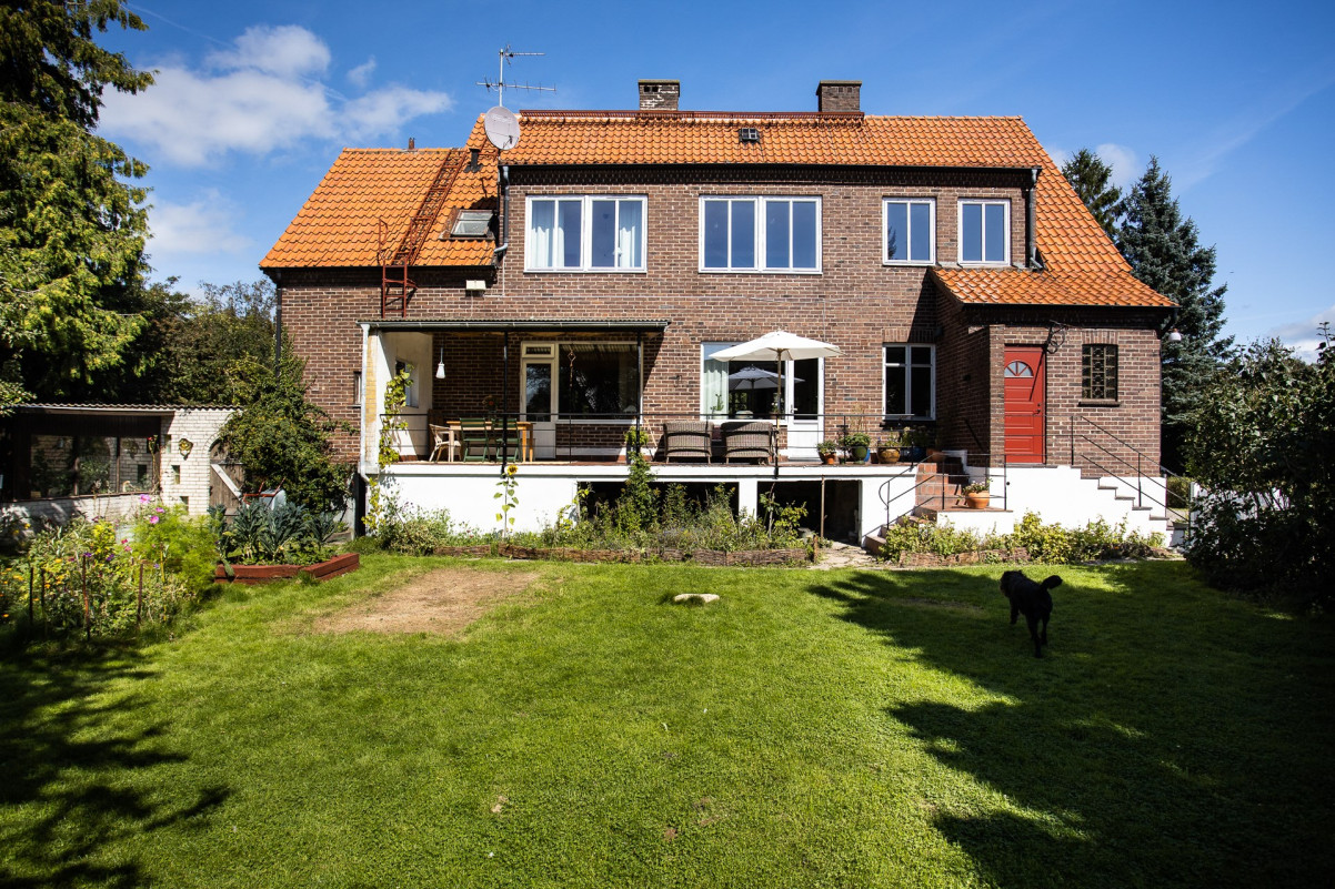 Från trädgården Wärdshusvägen 18