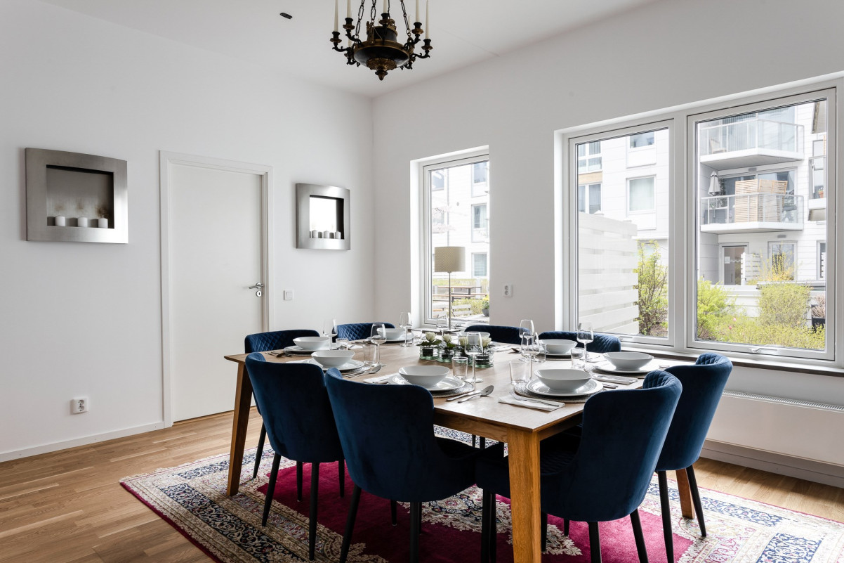 Fina ljusinsläpp mot innergården Redaregatan 33