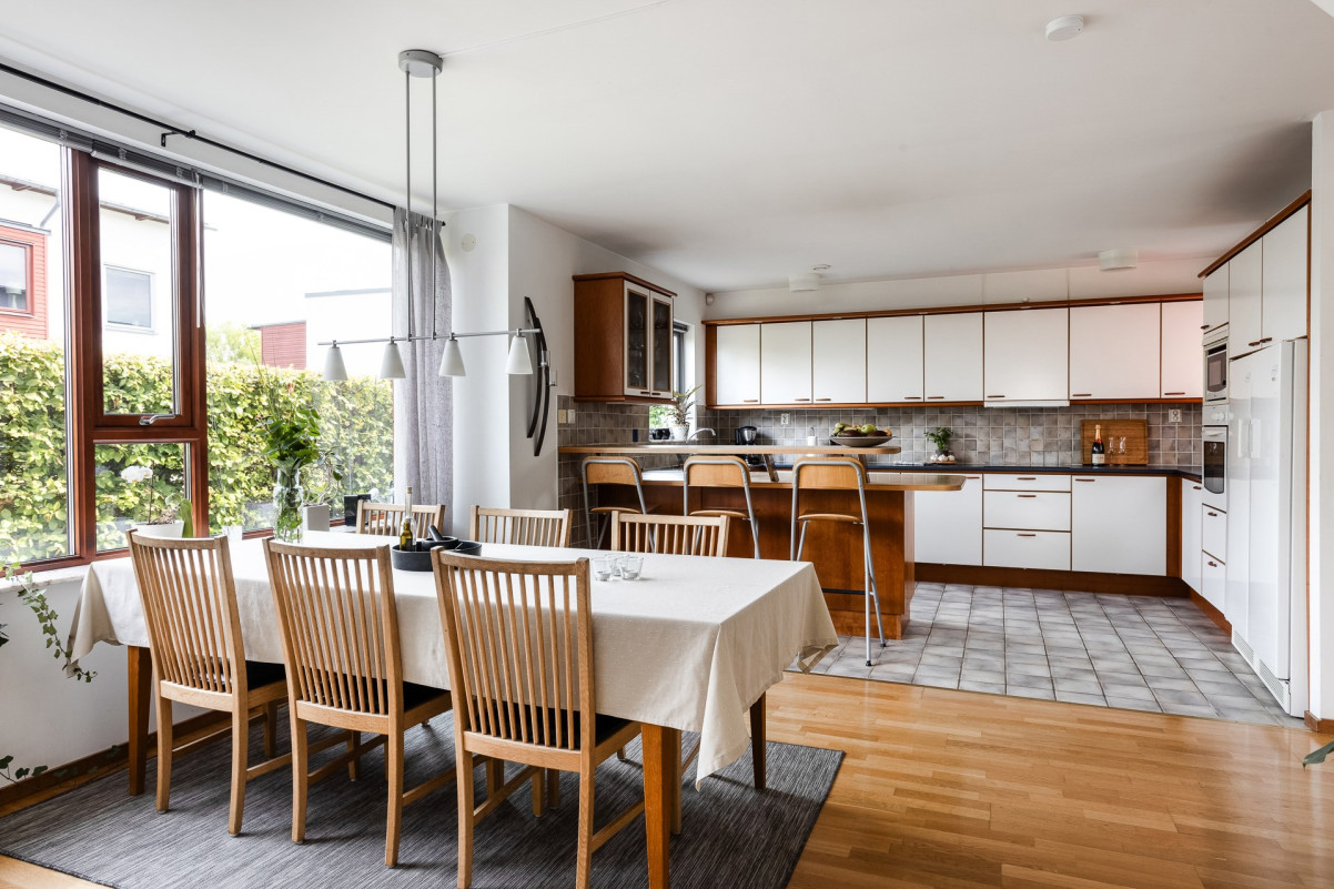  Lövsångaregatan 12