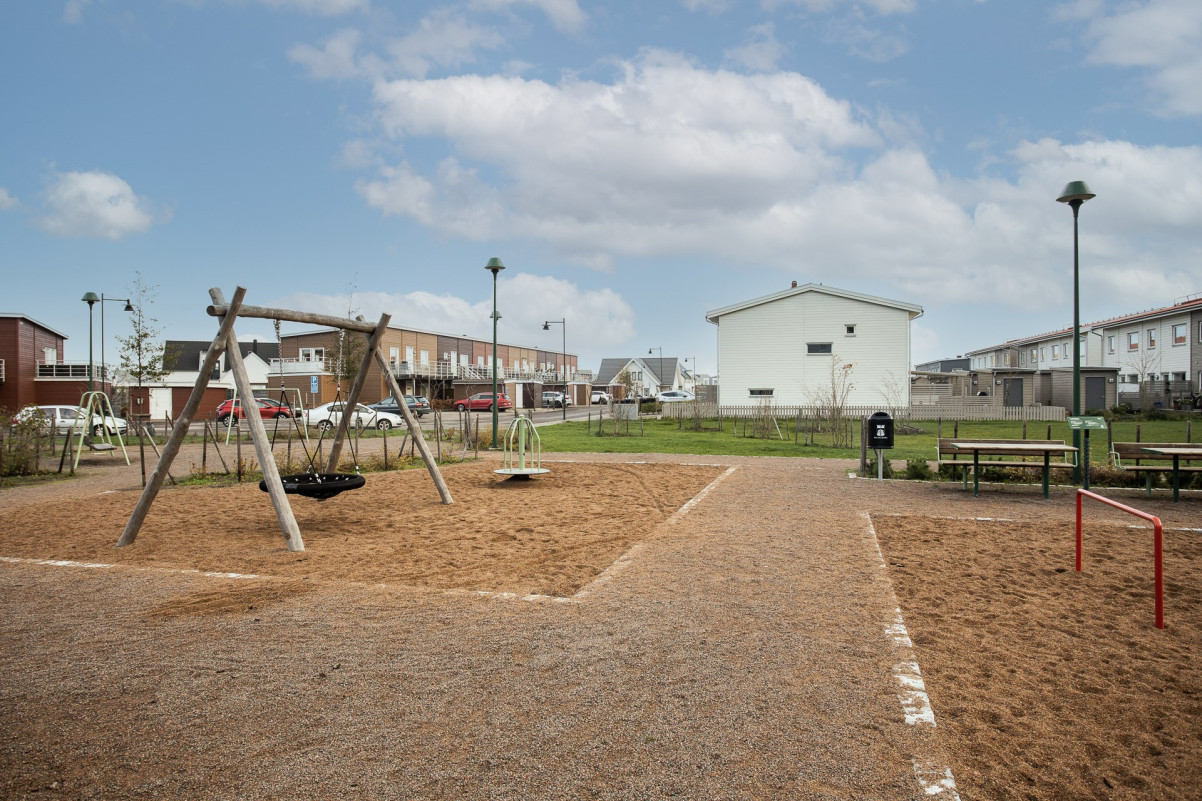 Intilliggande lekplats Grepgatan 15A