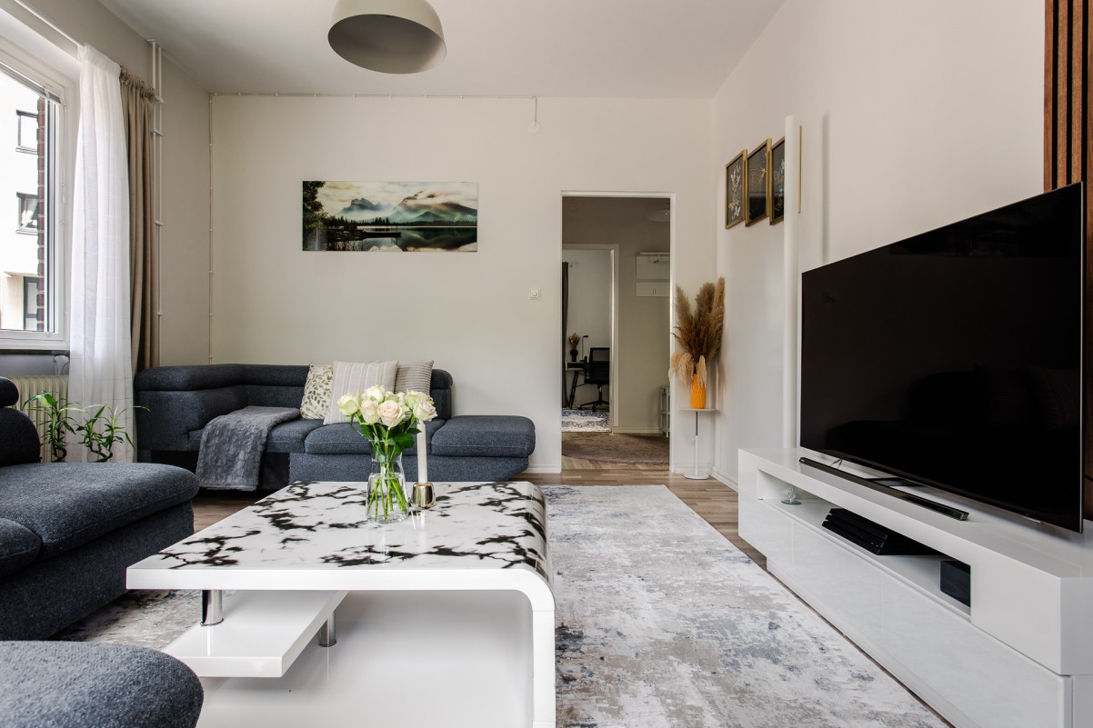 Generöst vardagsrum Visitörsgatan 4