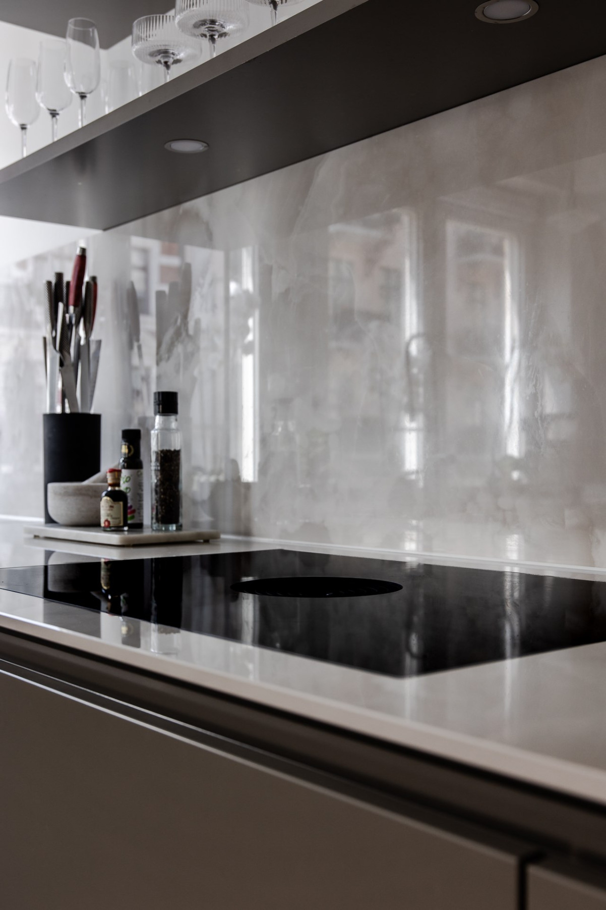 Kök från HTH - Vitvaror från Siemens - BORA FLÄKT!! Drottninggatan 53B