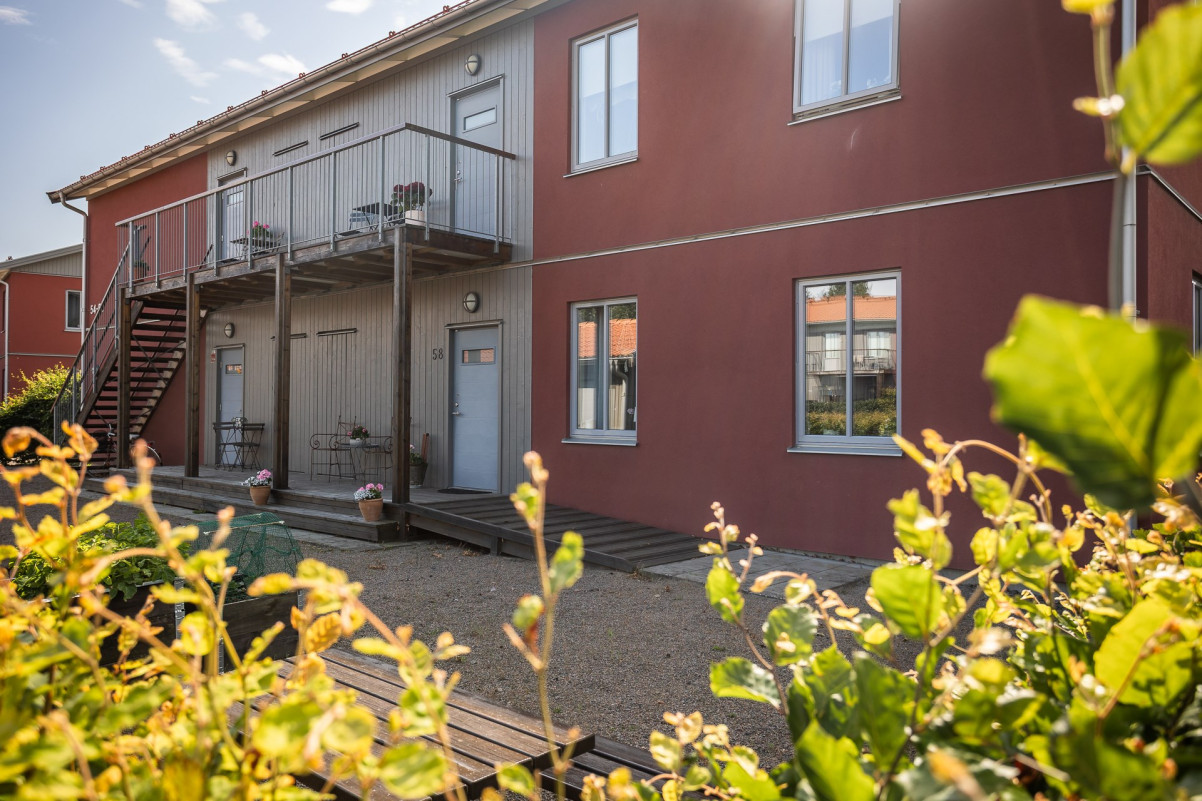 Entrésida Hylleblomsvägen 58