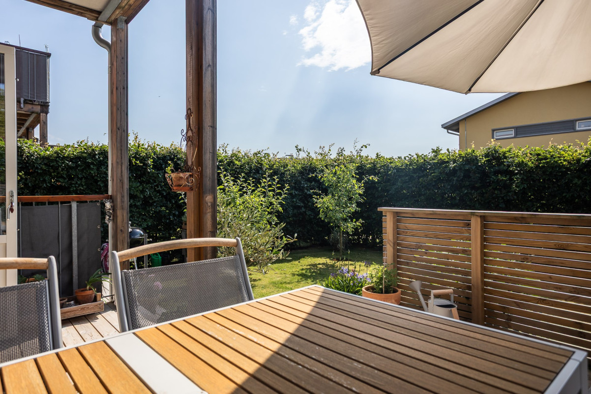 Insynsskyddad häck Hylleblomsvägen 58