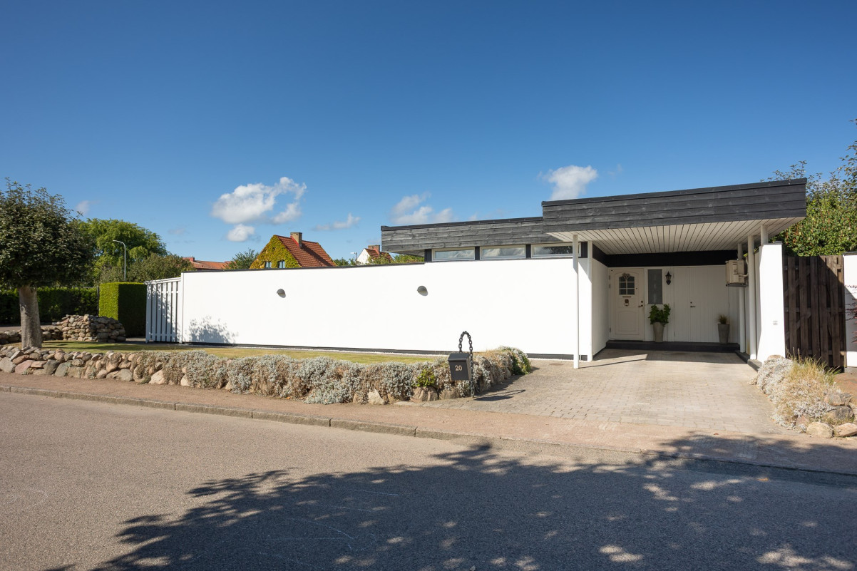 Klassisk arkitektur från 60-tal Vallmogatan 20