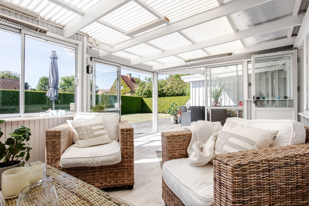 Vy mot trädgård Vallmogatan 20