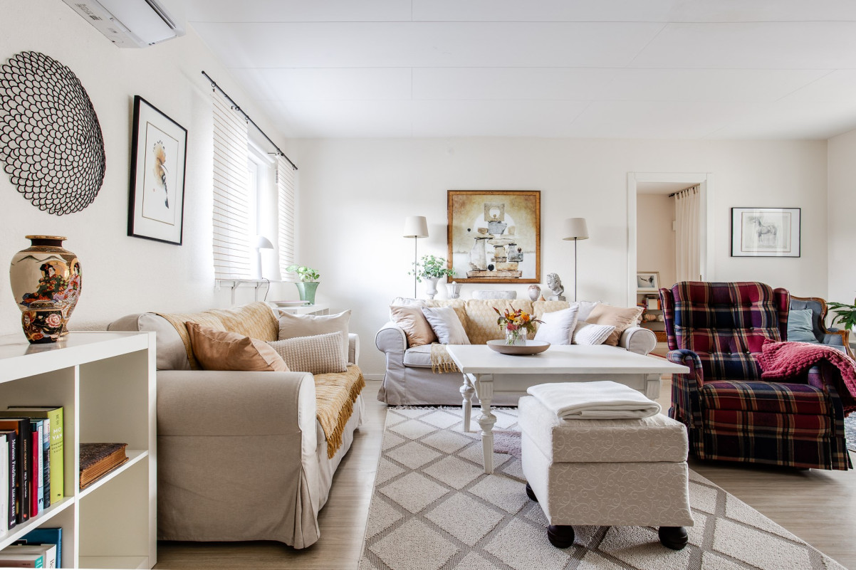 Fina ljusinsläpp Sandskäddevägen 12