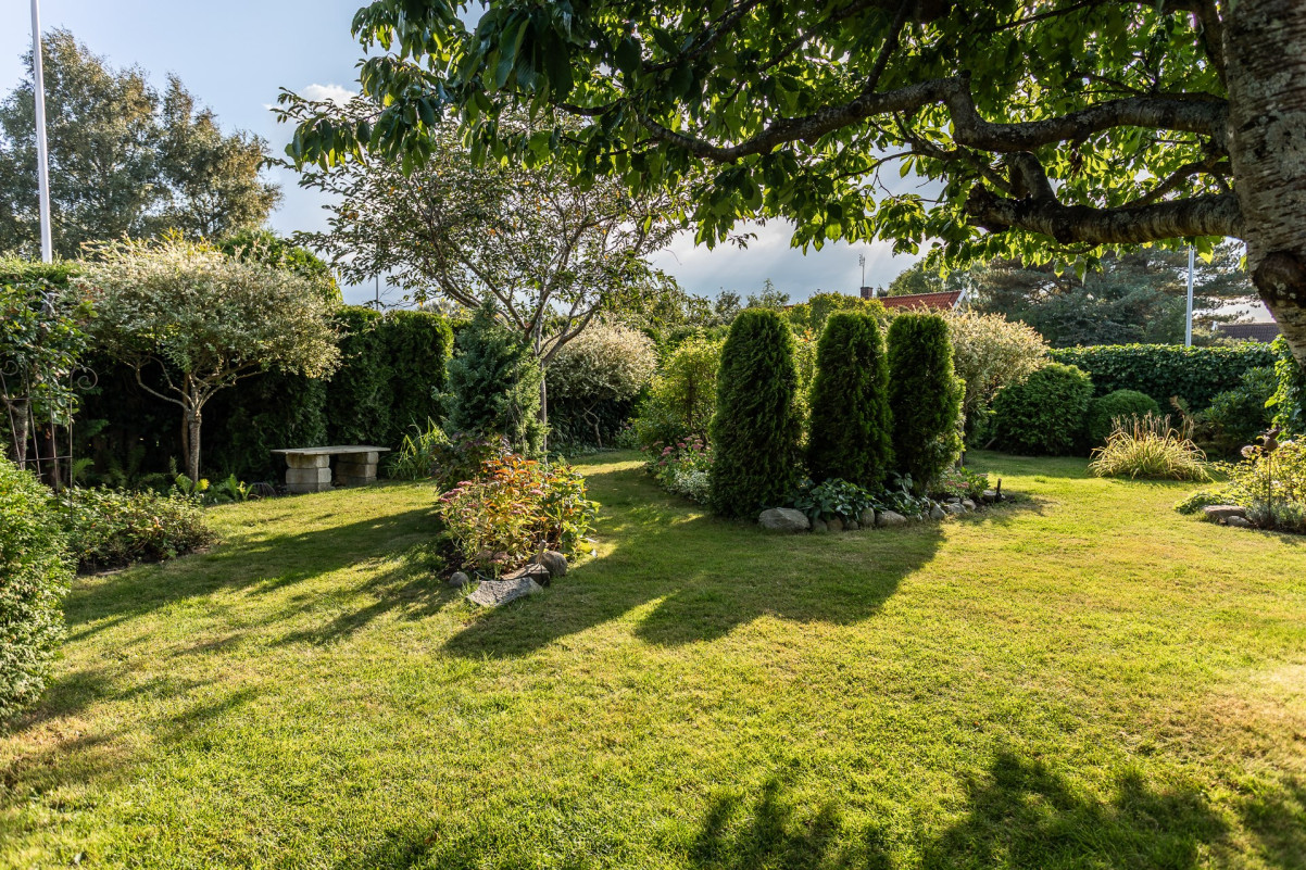 Trädgårdsbild Sandskäddevägen 12