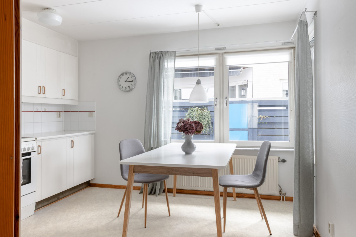 Matplats Tegelgatan 14