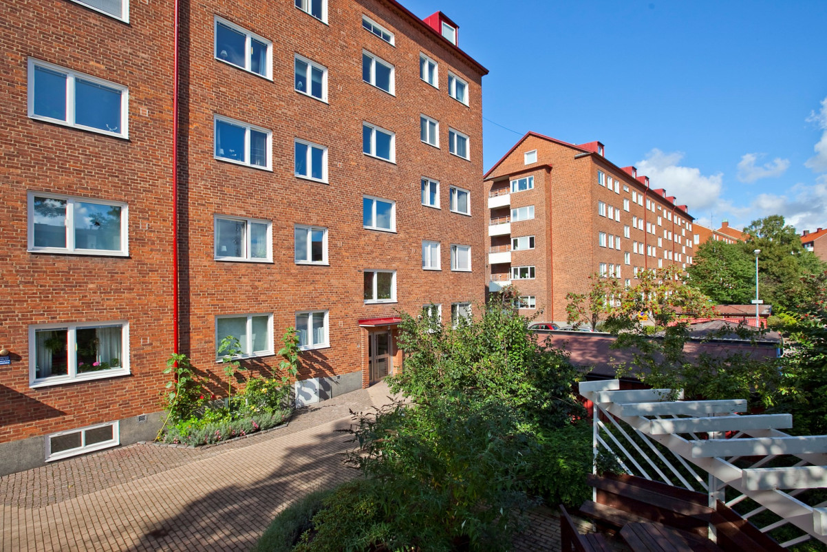 Innergården, sommarbild Rektorsgatan 10B