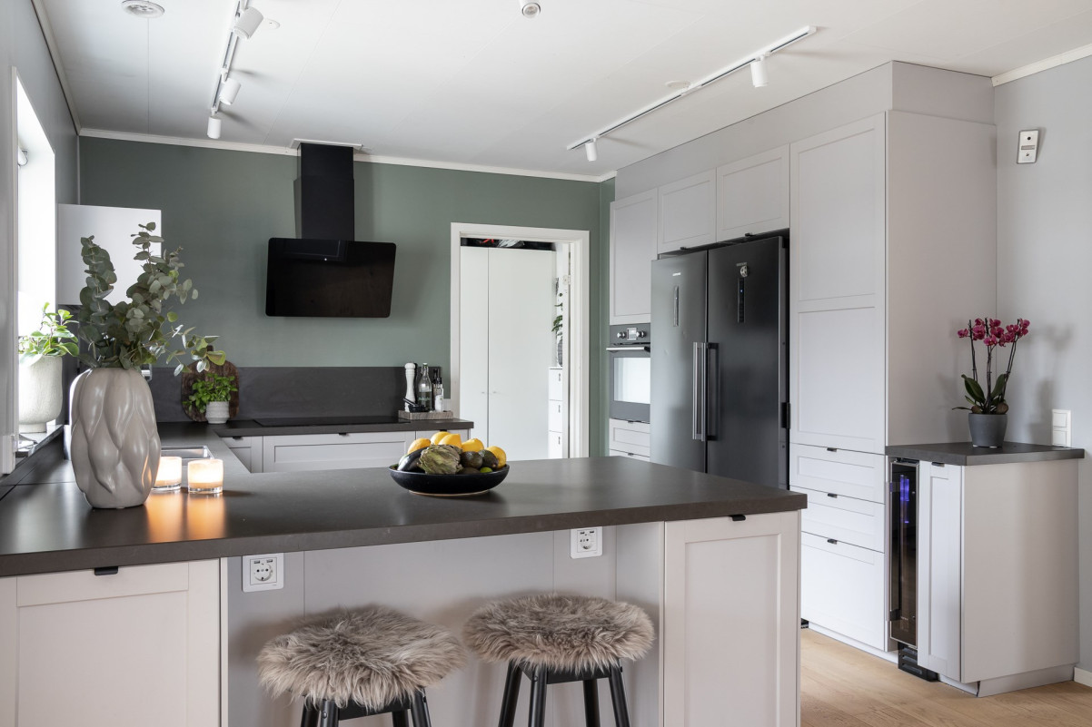 Snyggt, uppdaterat och modernt Landåvägen 25