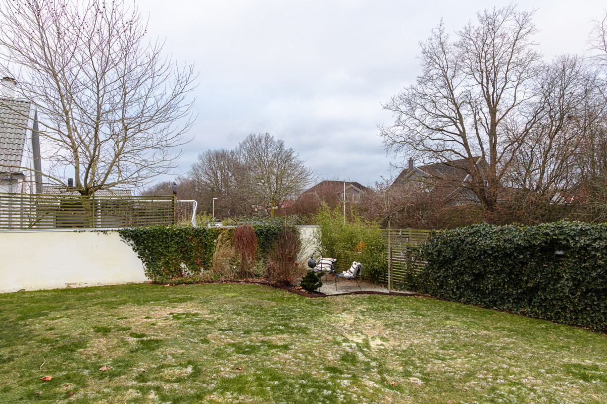 Lättskött tomt Landåvägen 25