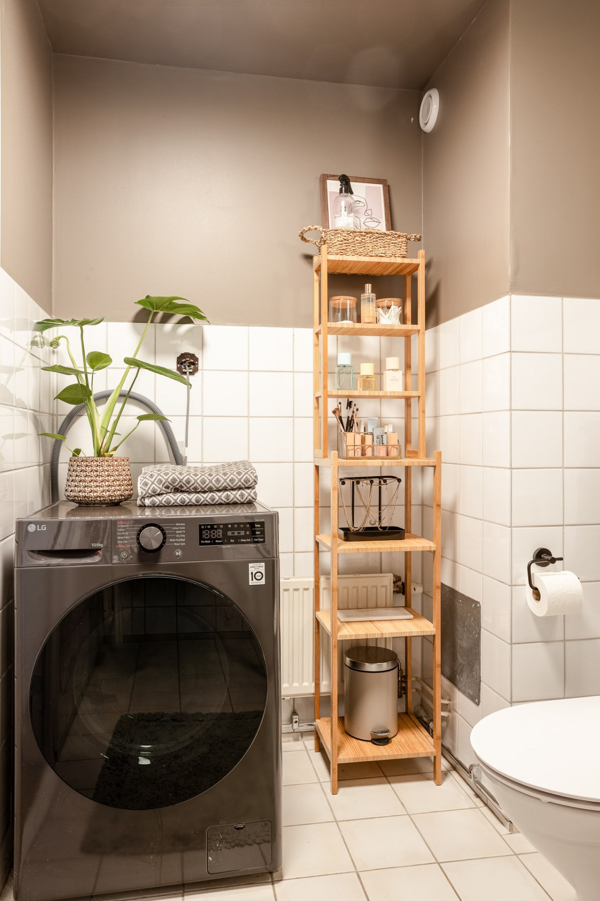 ..med tvättmaskin Persgatan 64