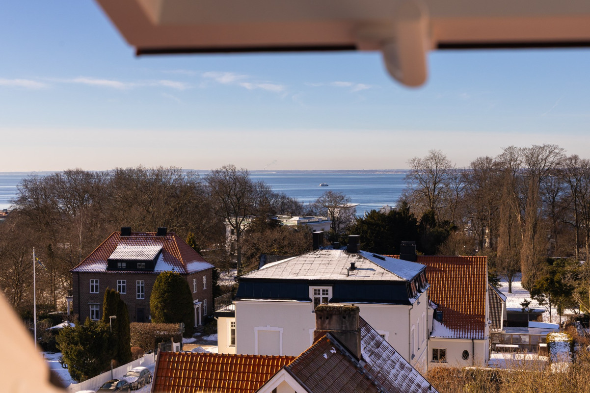 Utsikten här uppe ifrån är verkligen magnifik! Karl X Gustavs gata 6