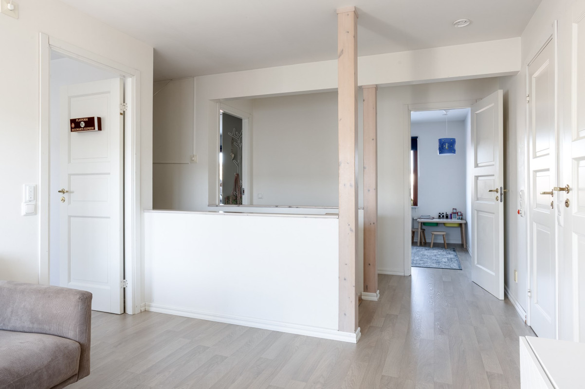  Törnsångaregatan 9