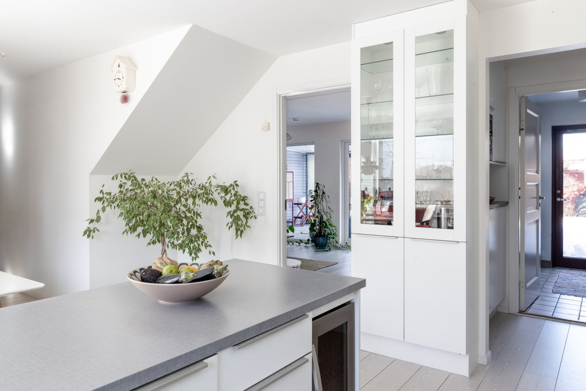  Törnsångaregatan 9