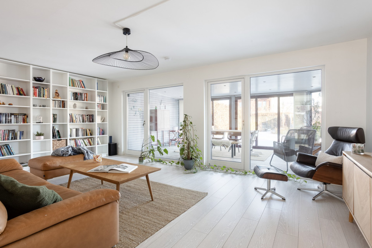  Törnsångaregatan 9