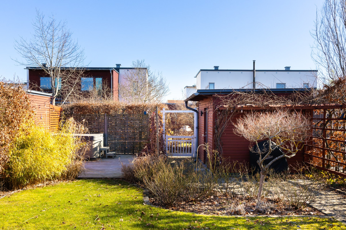  Törnsångaregatan 9