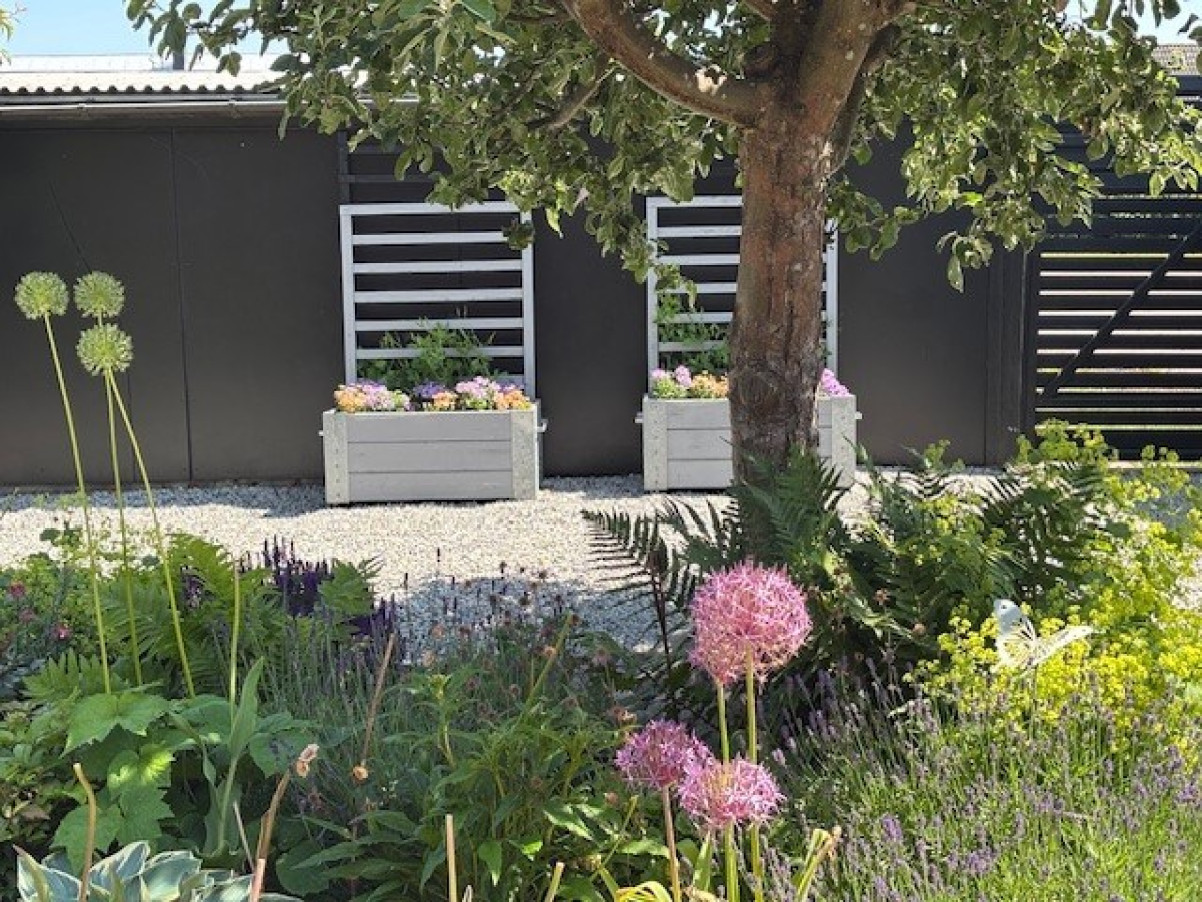 Säljarens sommarbild Malörtsvägen 32