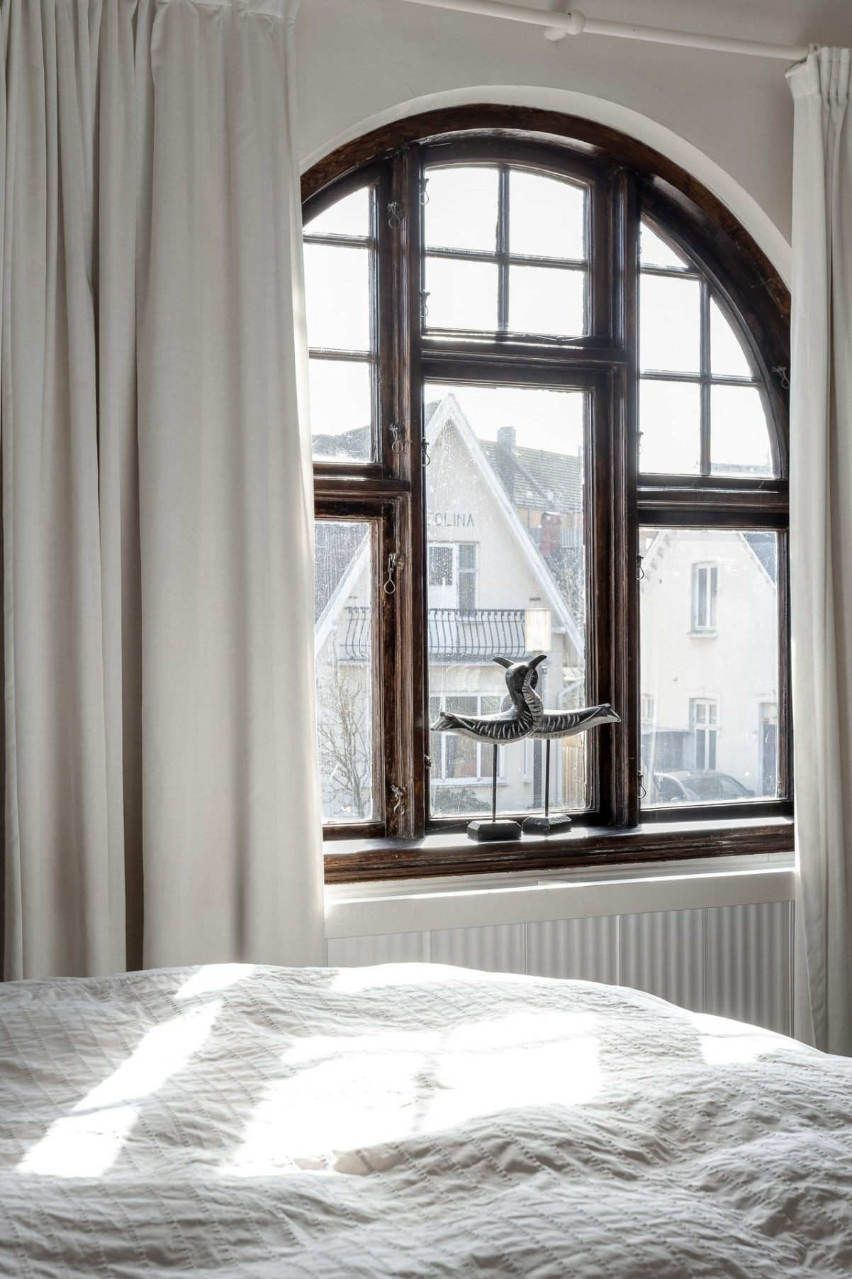 Dessa vackra fönster Storgatan 72