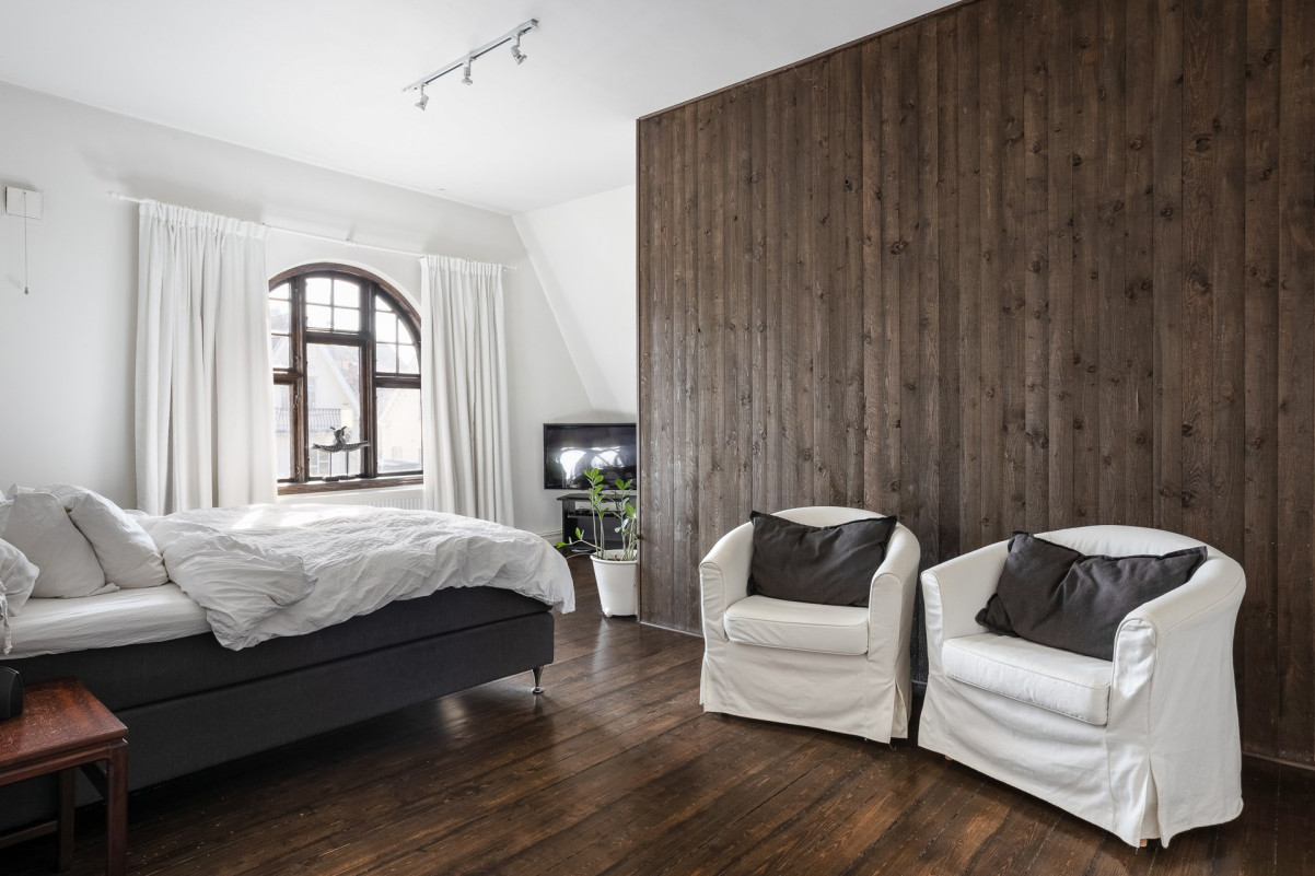 Sörre av sovrummen med WIC bakom vägg Storgatan 72