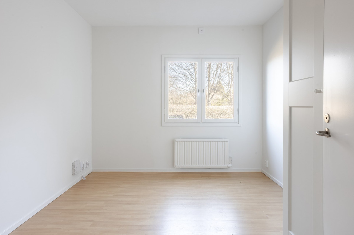 Gästrum, även det i bra storlek och med förvaring Lövängsvägen 24
