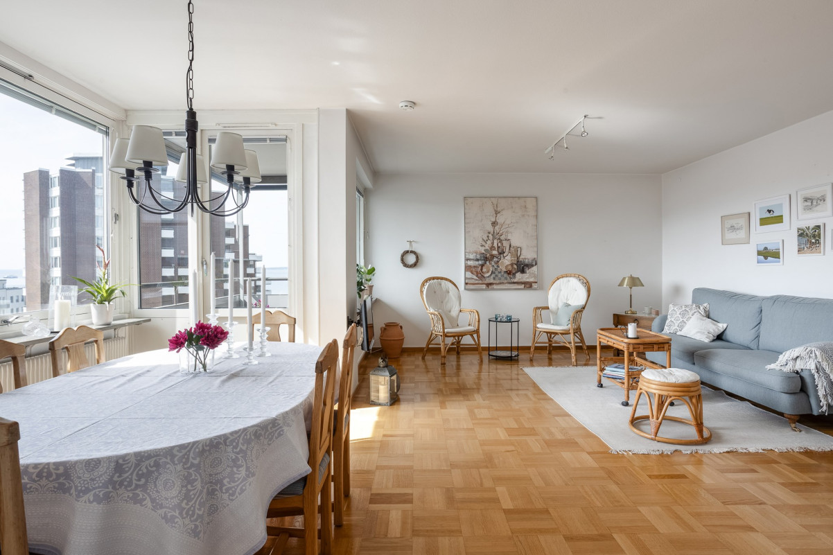  Kronborgsgatan 8