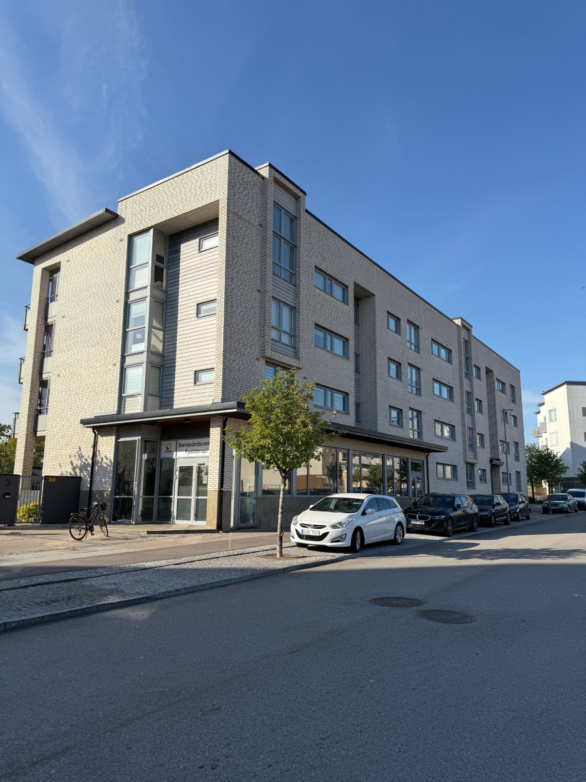 Framsida (säljarbild) Rydebäcks stationsgata 3