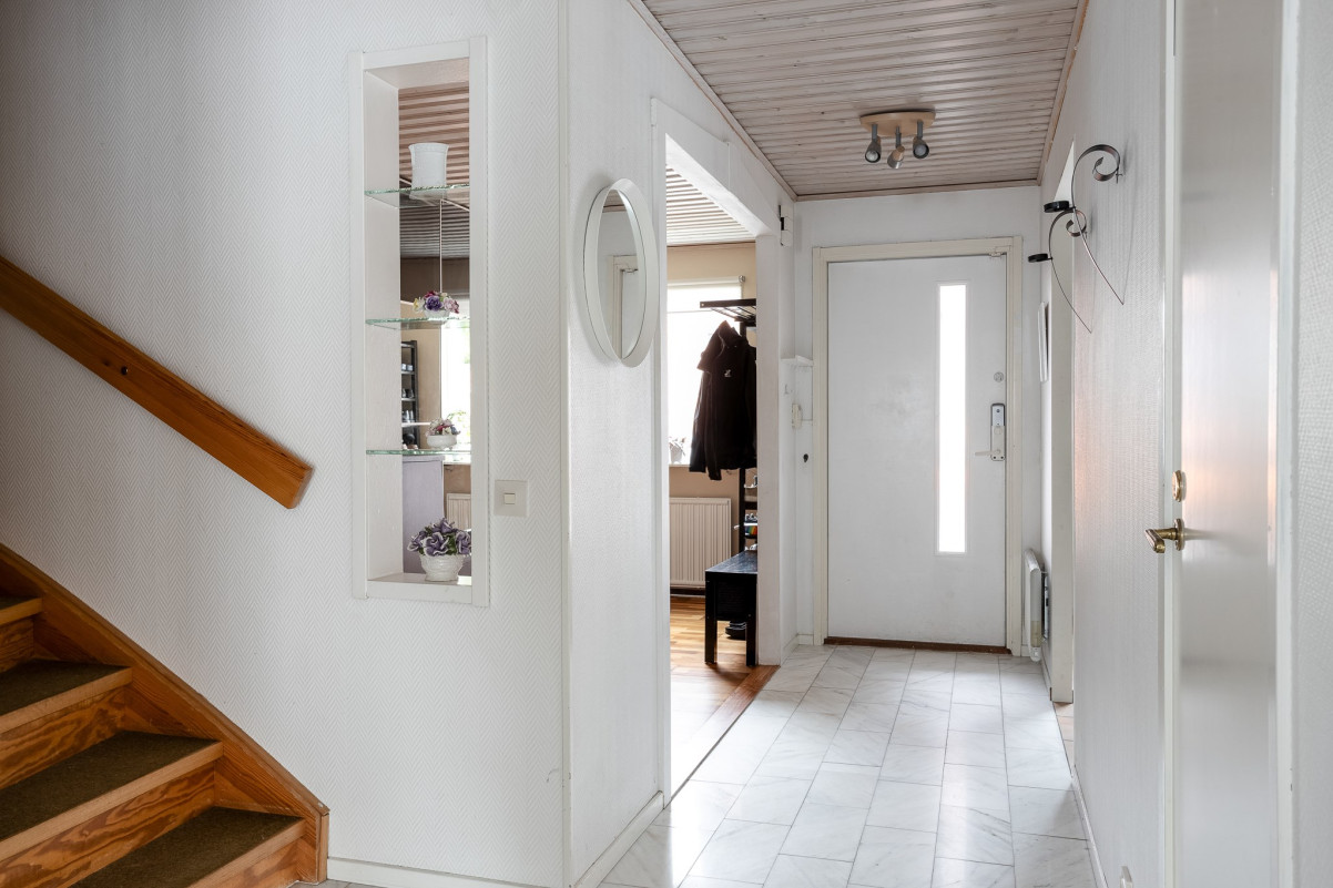 Ljus hall Öresundsgatan 57