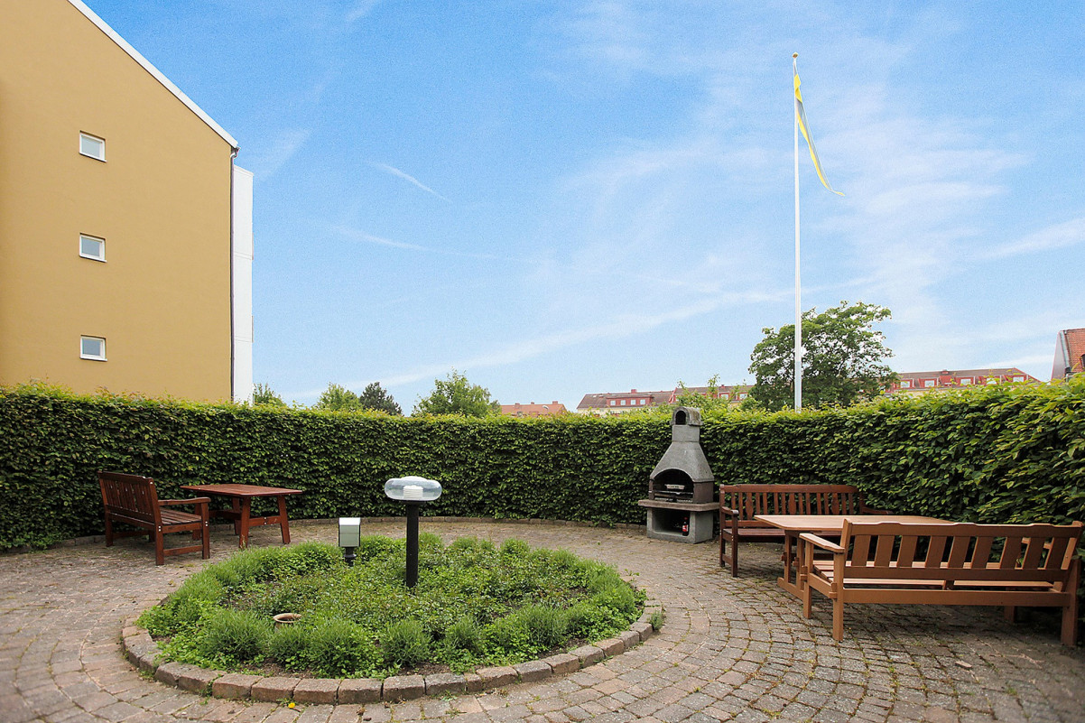 Föreningens gemensamma uteplats/grillplats Donationsgatan 29